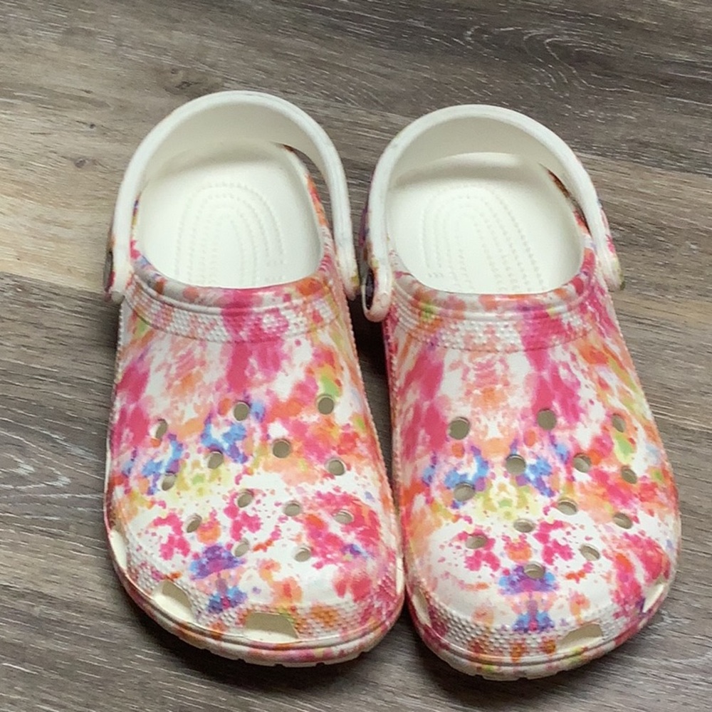 Colorful crocs size 8